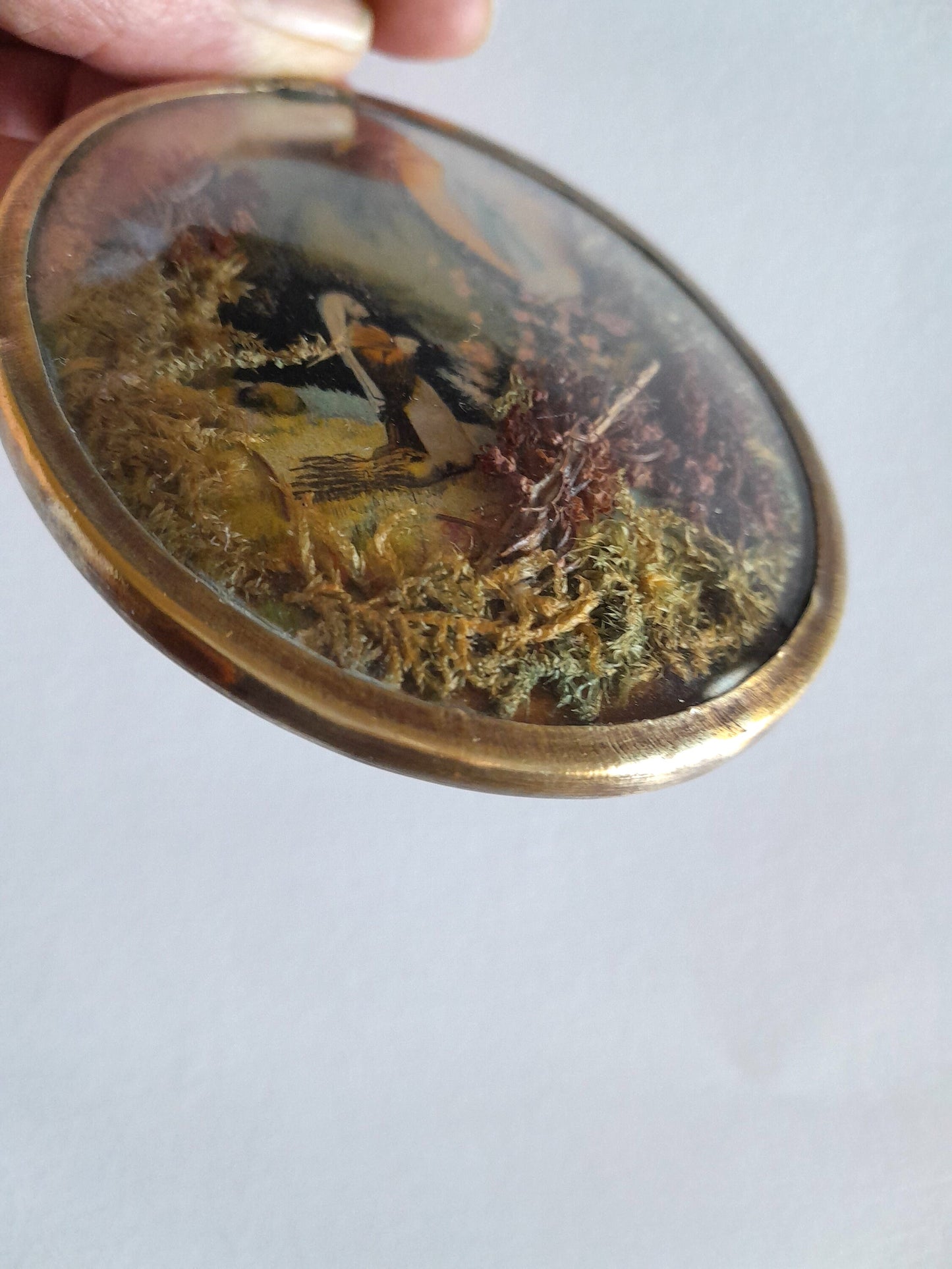 Petit cadre religieux en verre bombé