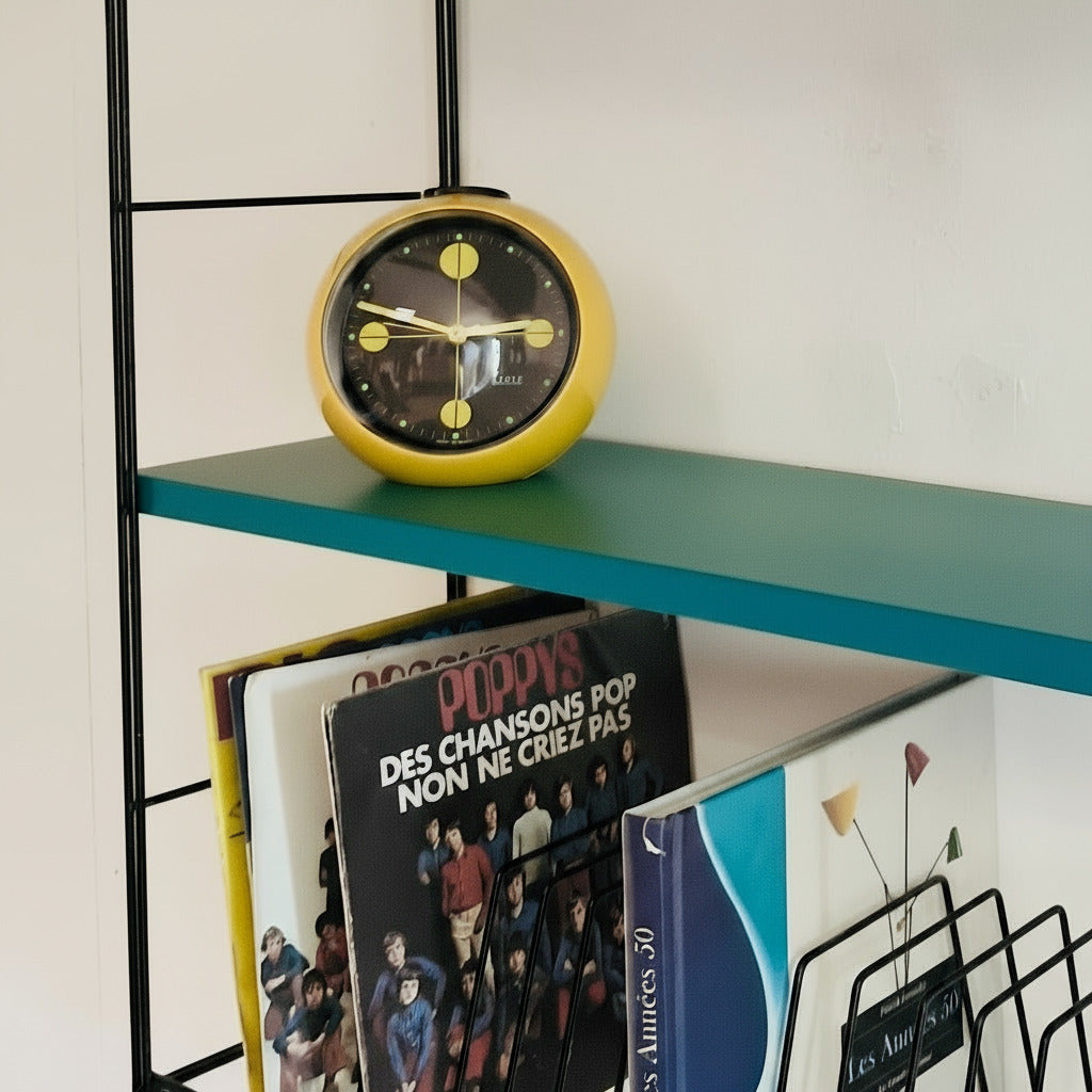 Étagère string en métal, années 60.