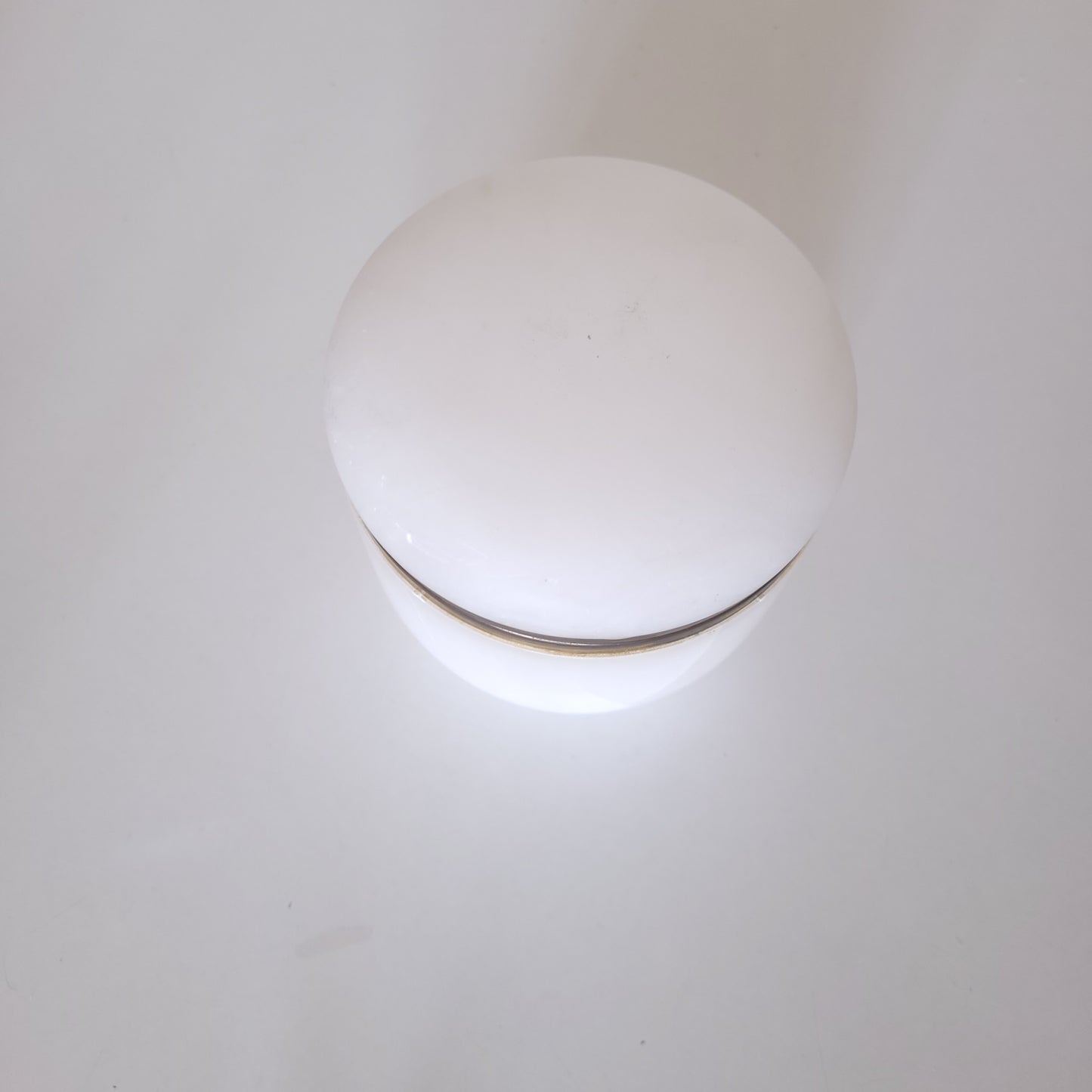 Boîte en albâtre vintage