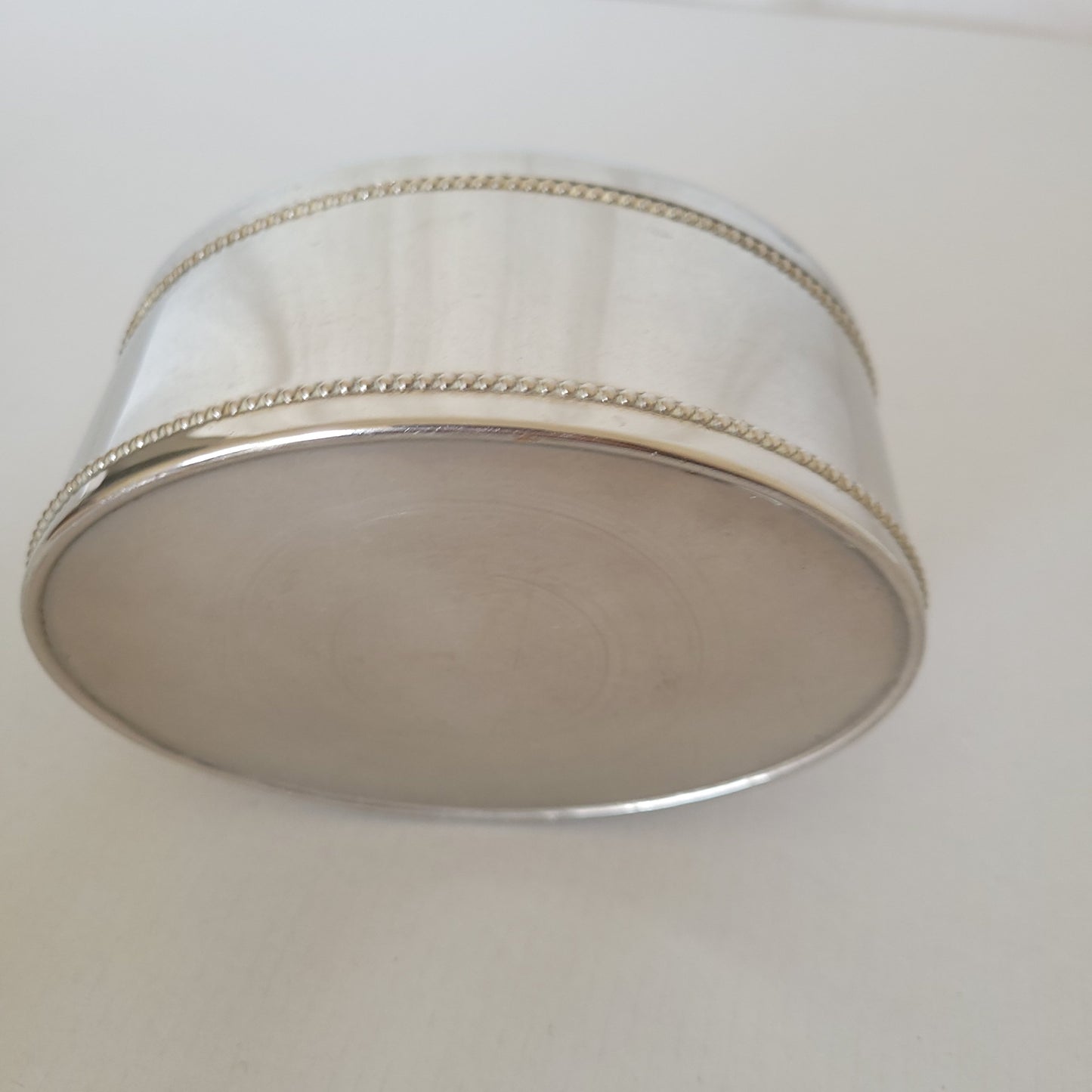 Boite à thé en métal argenté