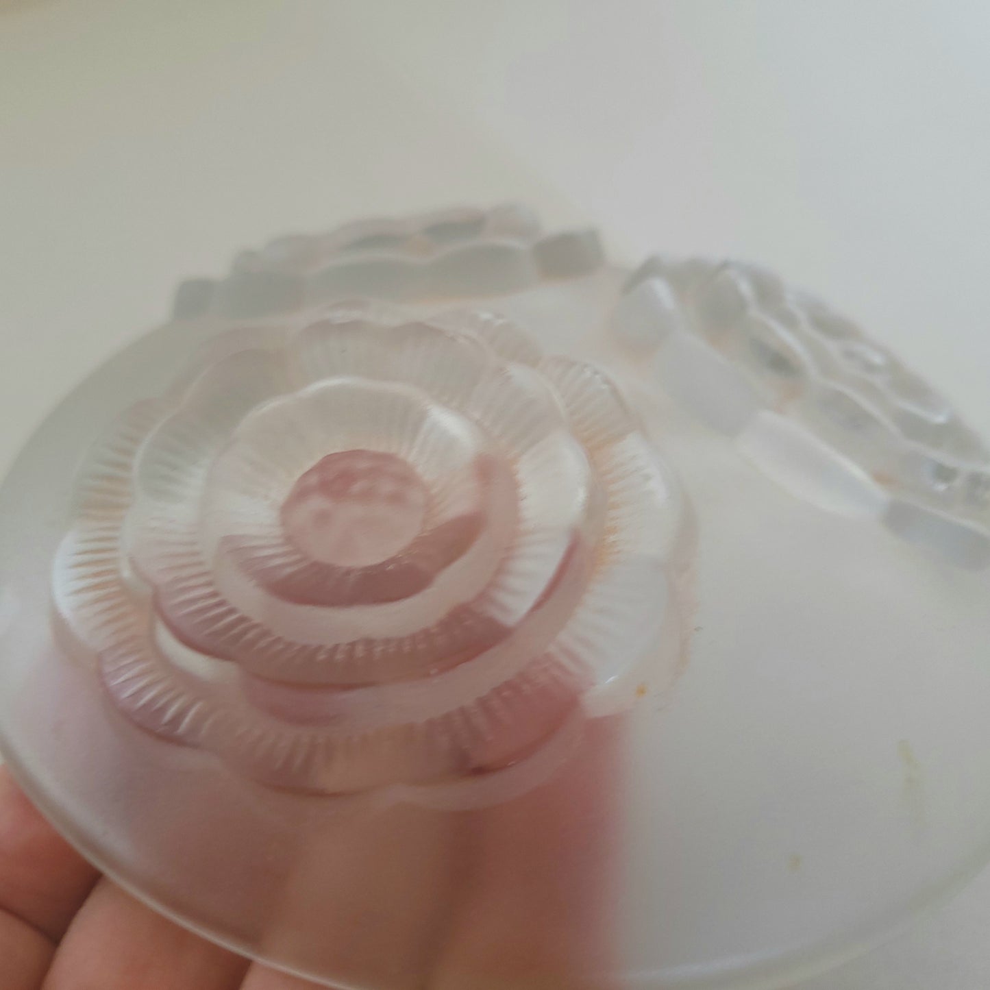 Petite coupe en verre poli, époque Art Nouveau,