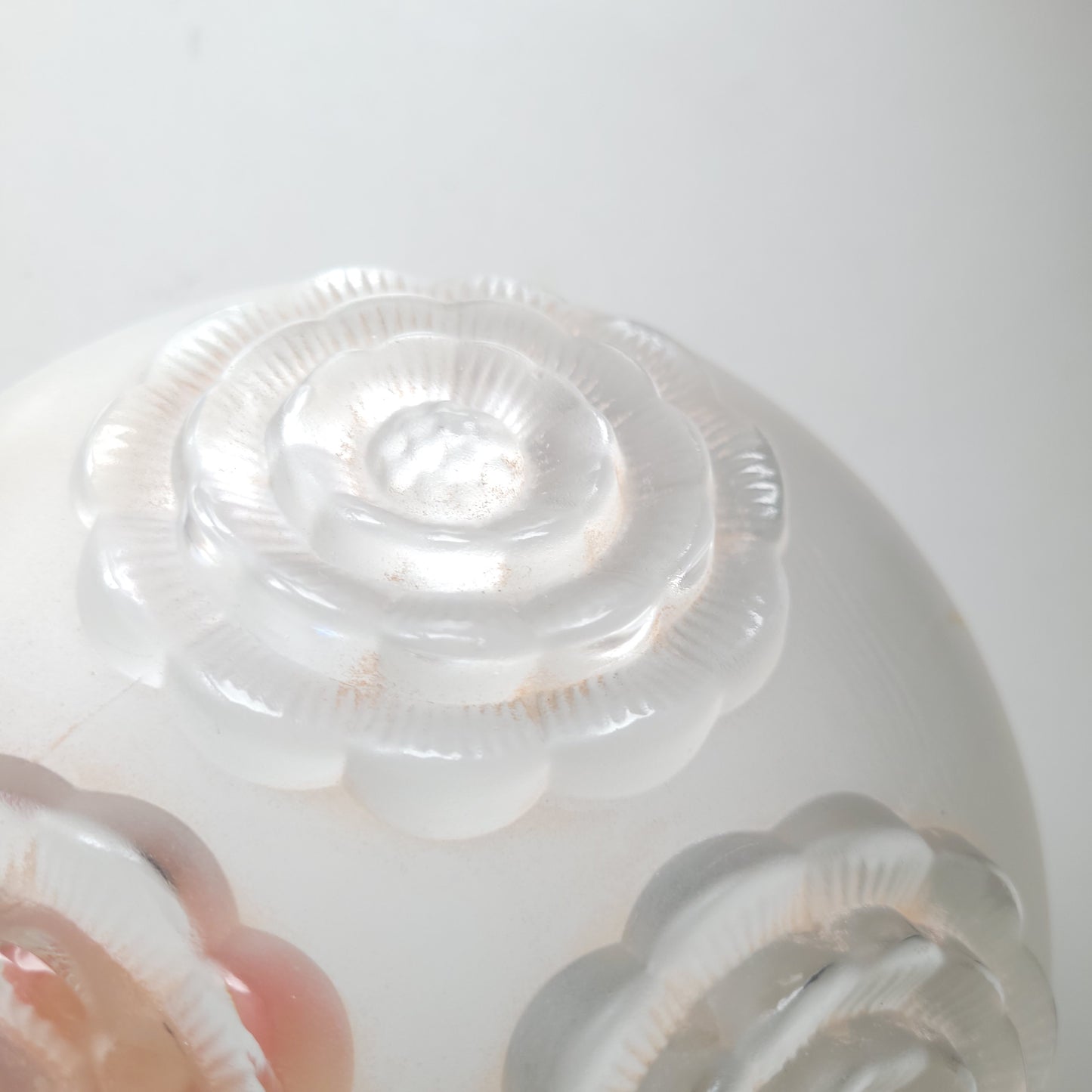 Petite coupe en verre poli, époque Art Nouveau,