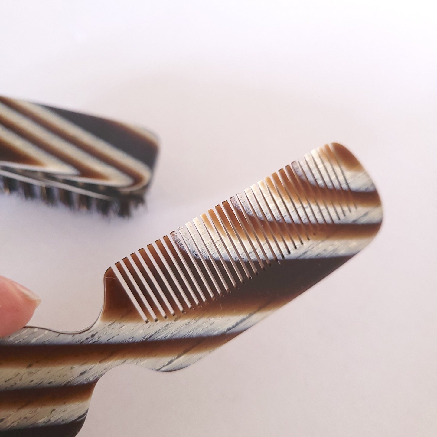 Brosse et peigne à barbe époque Art déco