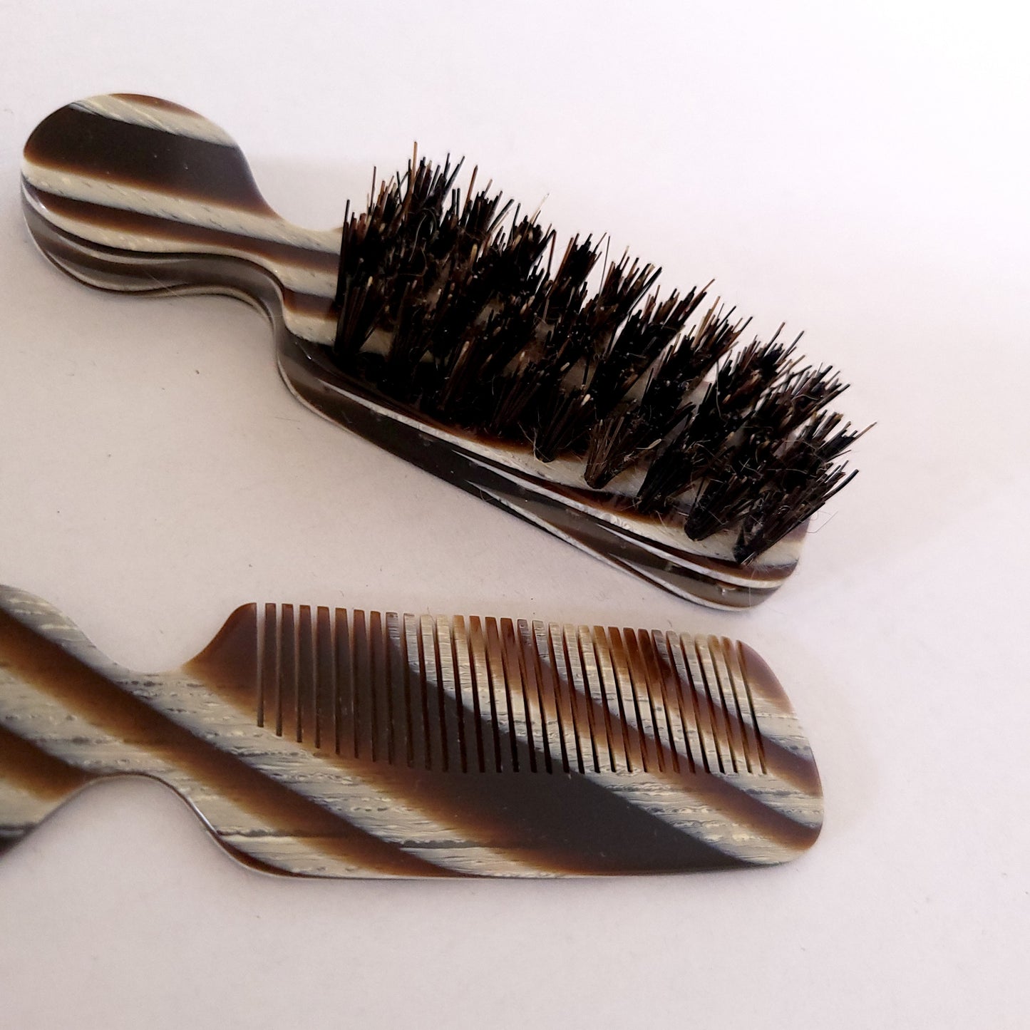 Brosse et peigne à barbe époque Art déco