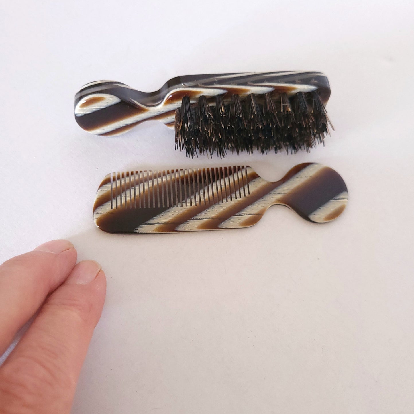 Brosse et peigne à barbe époque Art déco