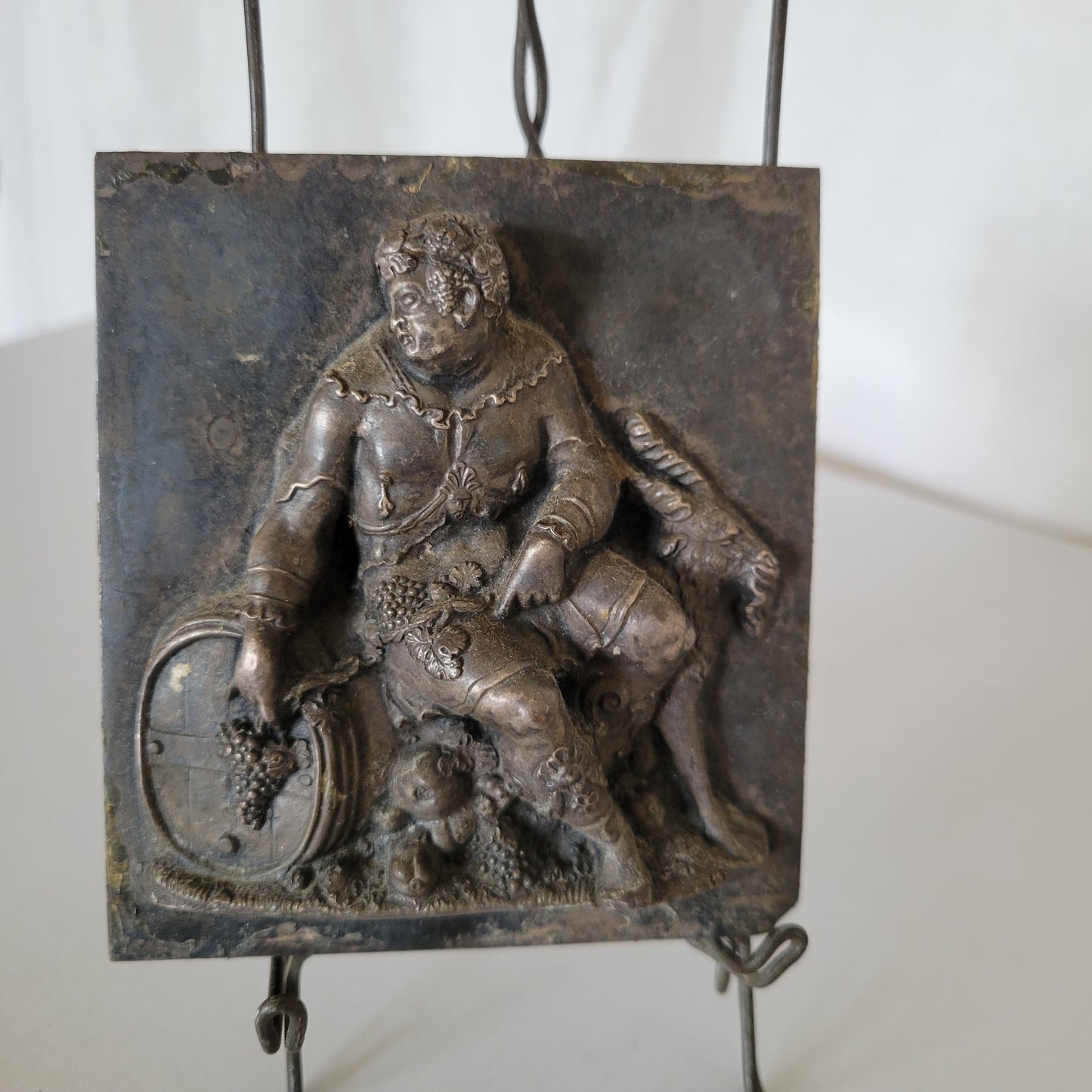 Métal forgé représentant BACCHUS