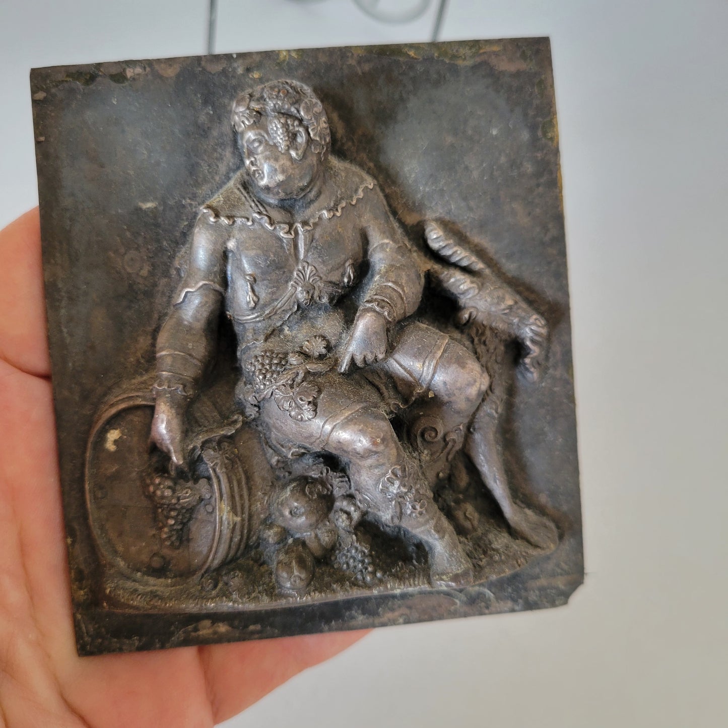 Métal forgé représentant BACCHUS