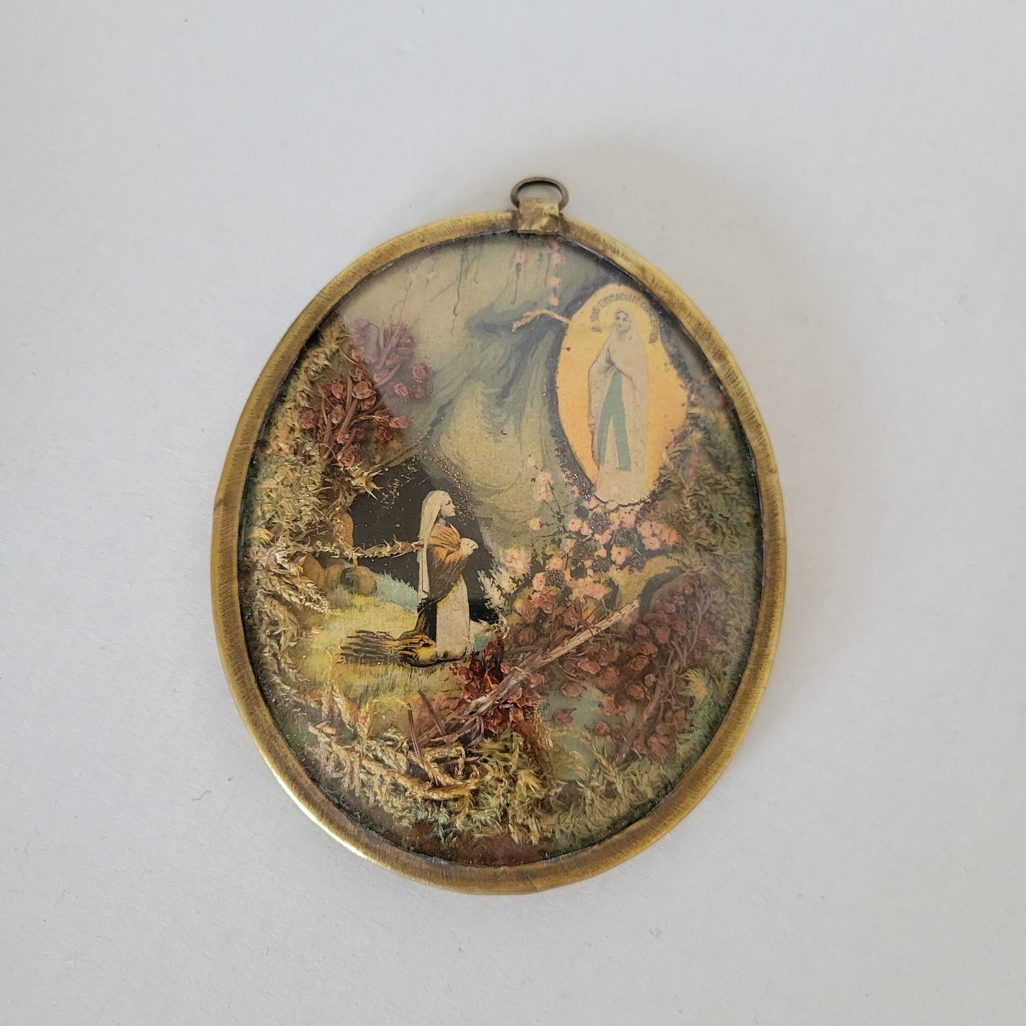 Petit cadre religieux en verre bombé