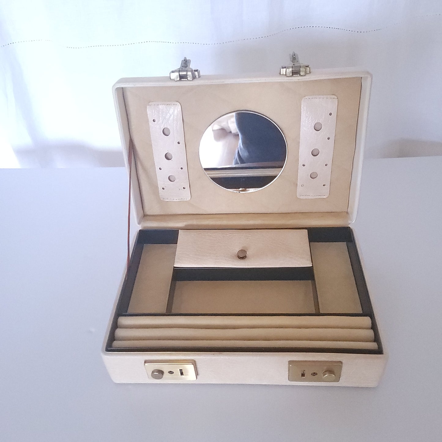 Mallette à bijoux en skaî. Années 70