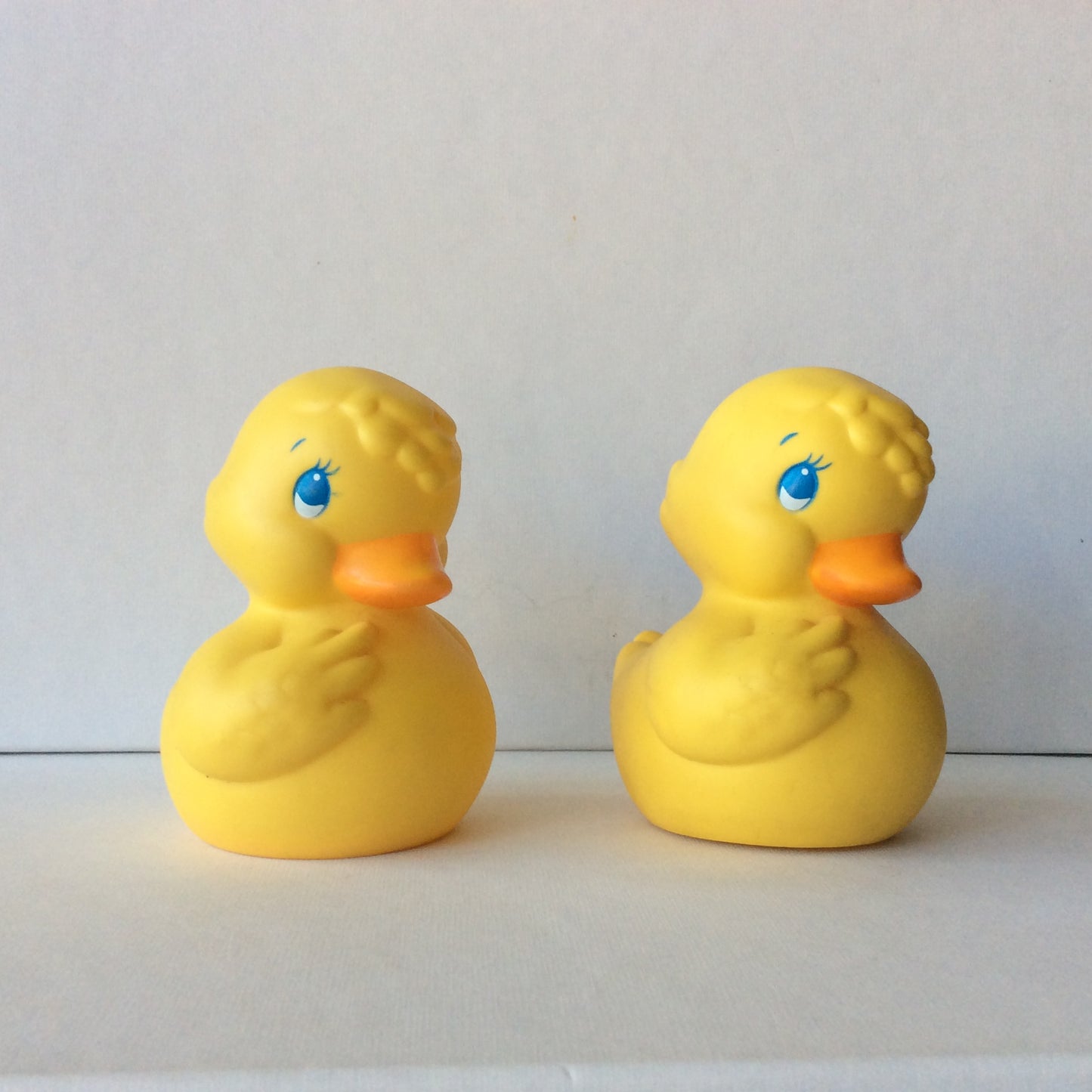 Les jumeaux, canards trop mignons.