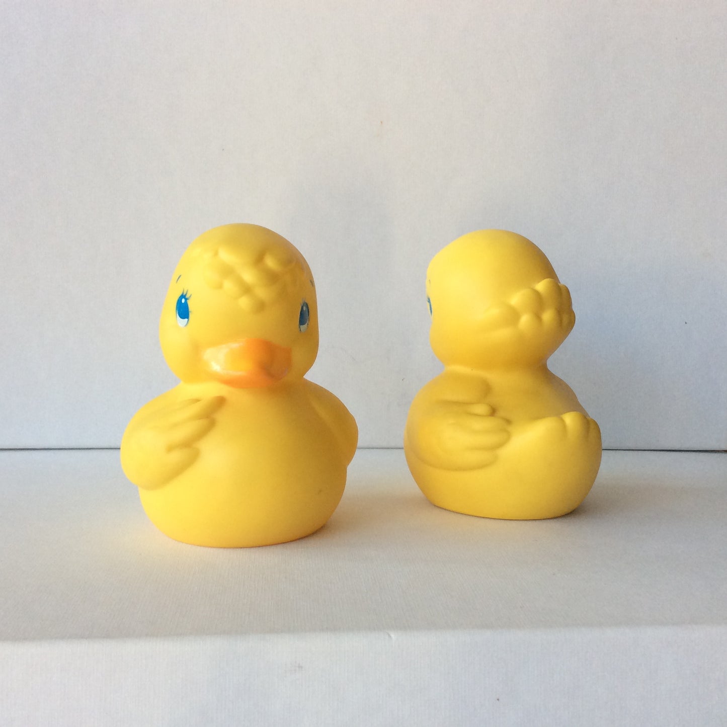 Les jumeaux, canards trop mignons.