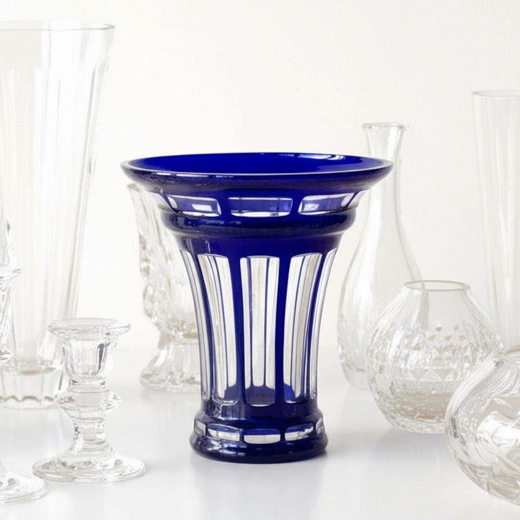 Vase Overlay en cristal BACCARAT signé, années 40