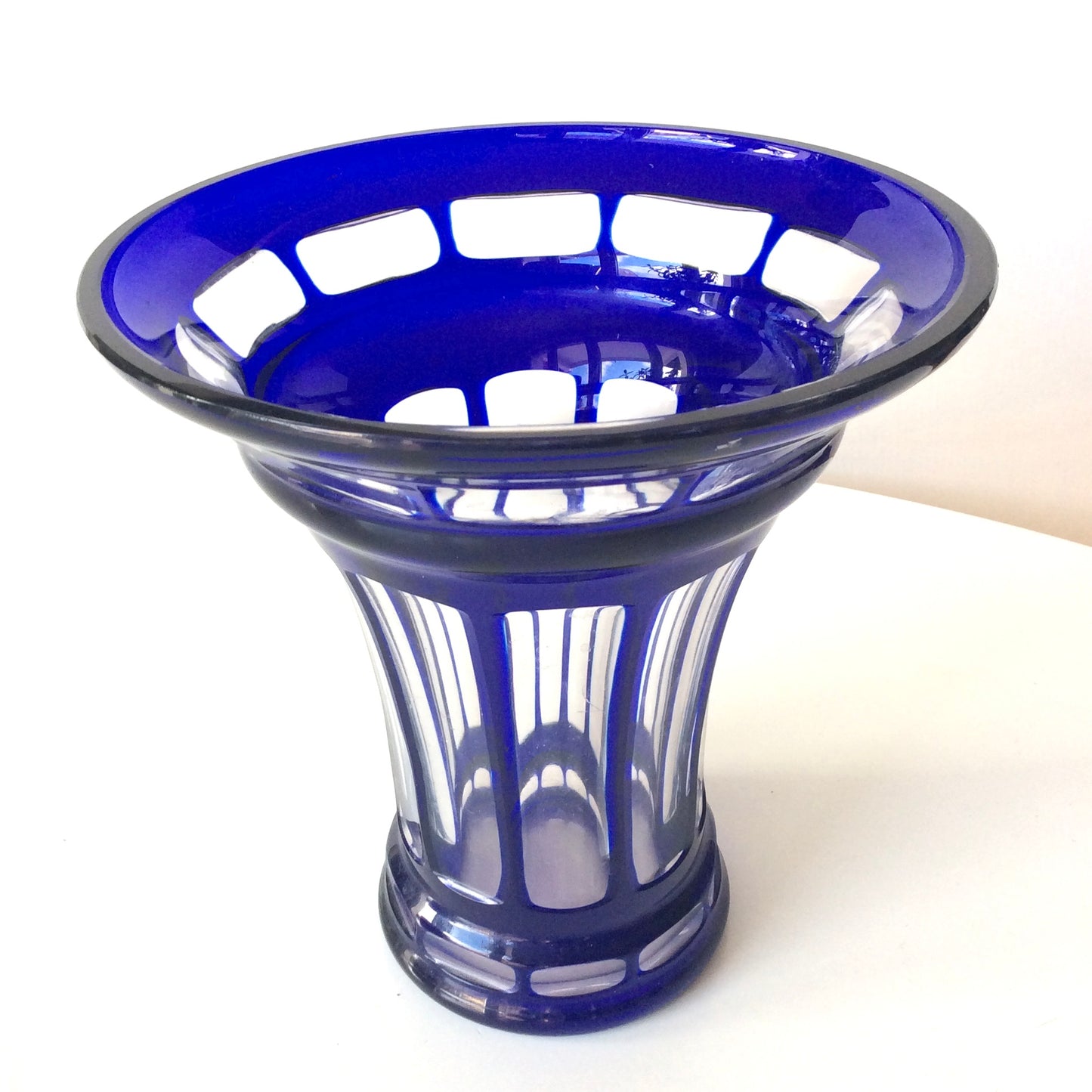 Vase Overlay en cristal BACCARAT signé, années 40