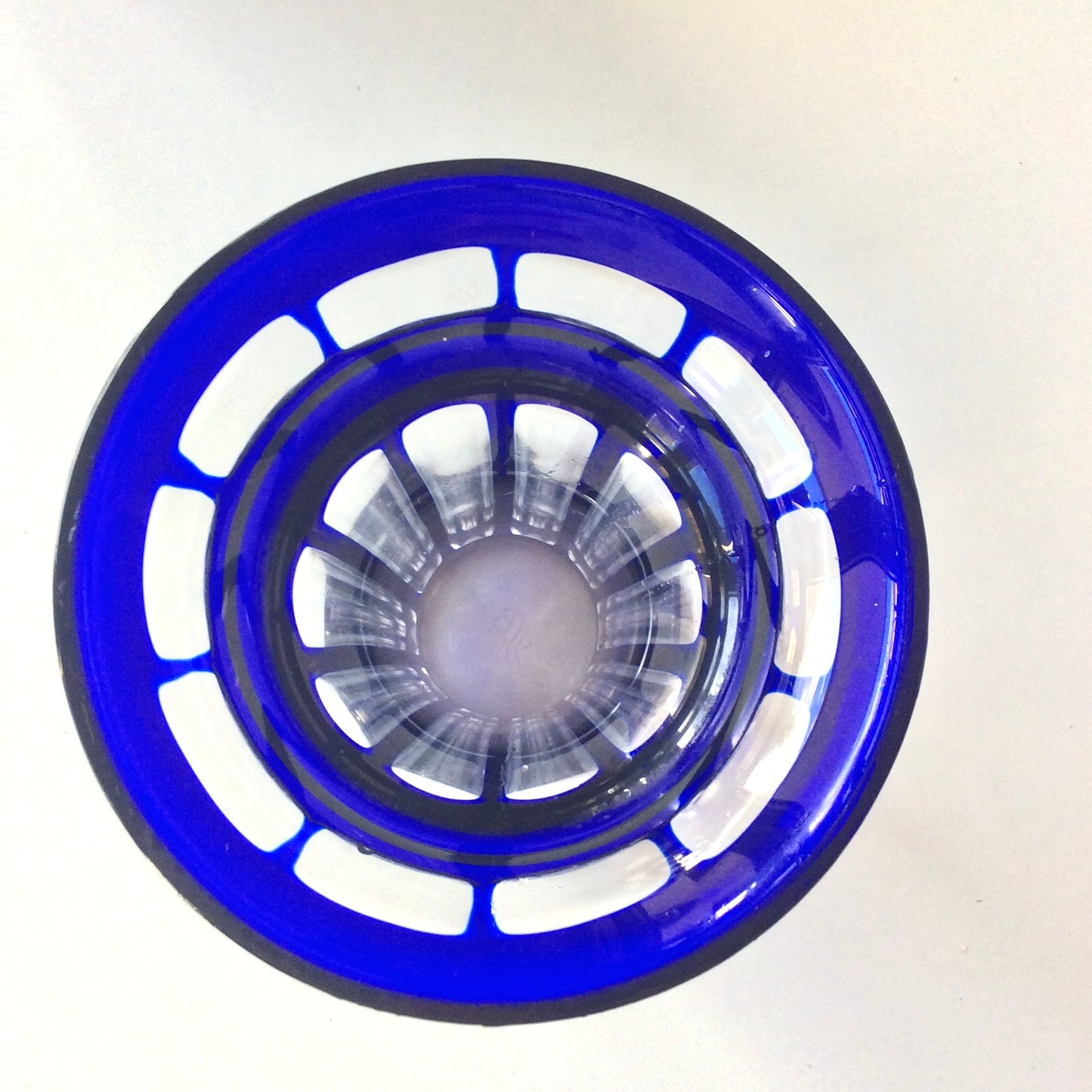 Vase Overlay en cristal BACCARAT signé, années 40