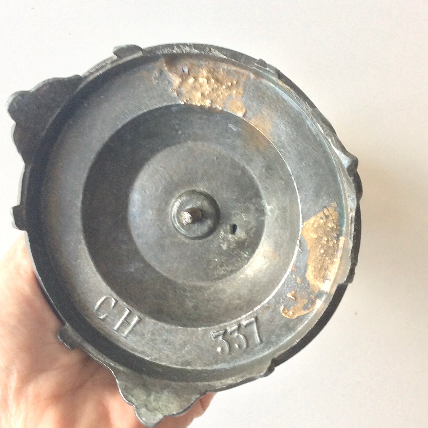 Bougeoir en étain, années 30 - 40